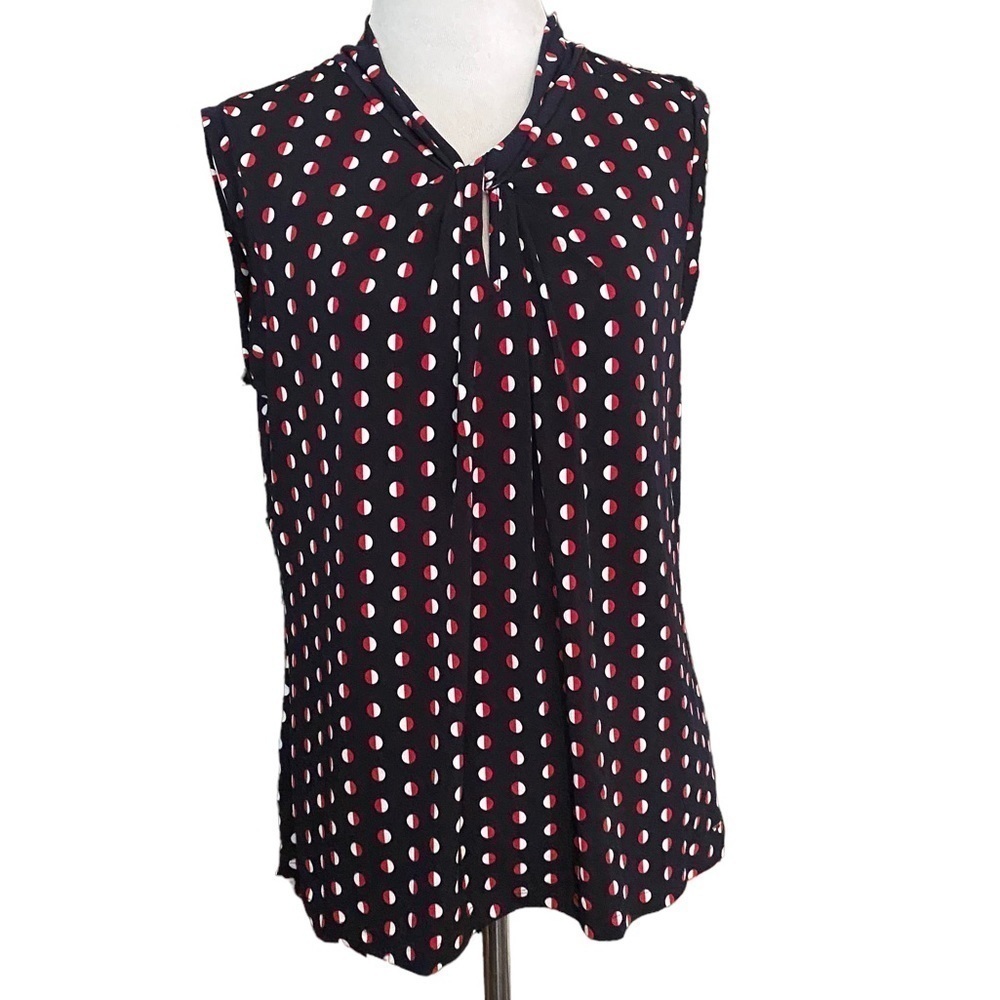 Tommy Hilfiger Women’s Sleeveless Keyhole Detail Polkadot Blouse SZ M